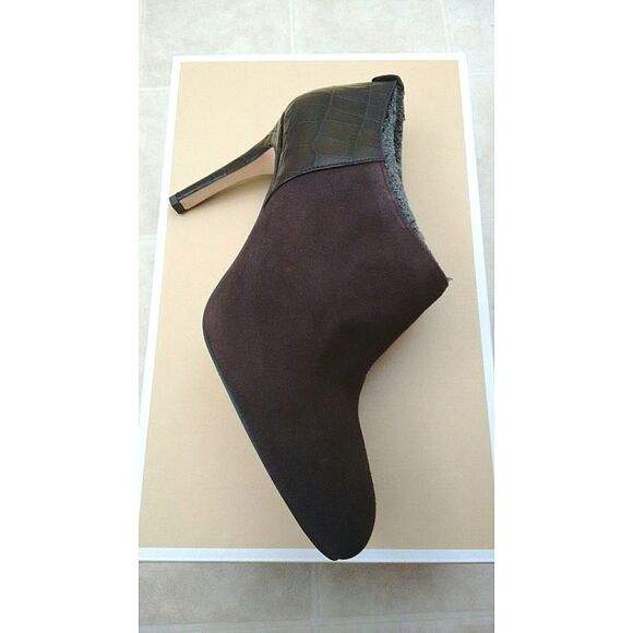 New! MICHAEL KORS Women's Suede Croc Embossed Booties Ankle Boots Brown Shoes - Picture 9 of 10